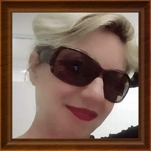 Meet your Posher, Debra